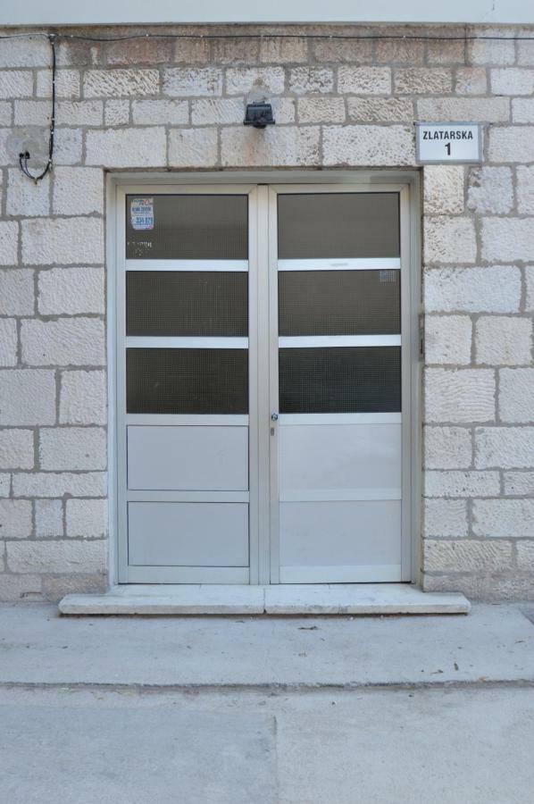 Apartments Silvia Zadar Exterior photo